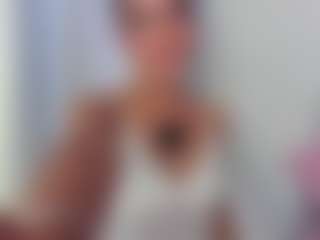 Live cam show with hari - Petite on nudelive.tv