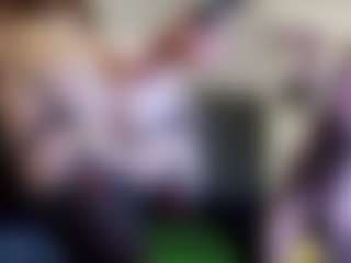 Live cam show with Heavenia - Spank on dropp.cam