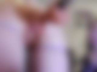 Live cam show with Heavenia - Pale on CamClone