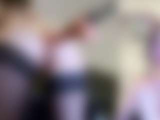 Live cam show with Heavenia - Thin on AdultVida.com