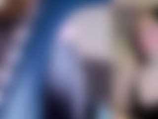 Live cam show with Heavenia - Flashing on Big Tits