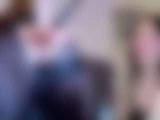 Live cam show with Heavenia - Flashing on parknlotfishbdy