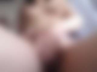 Live cam show with cataleaa - Fingers on Camsoda
