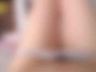 Live cam show with cataleaa - Petite Toys on milfzrlive.com