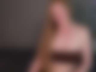 Live cam show with CharlotteDoe - Plussize on justonemore.cc