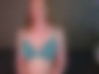 Live cam show with CharlotteDoe - Bedroom on StripNow
