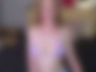 Live cam show with CharlotteDoe - Latina Petite on Hubzter Live