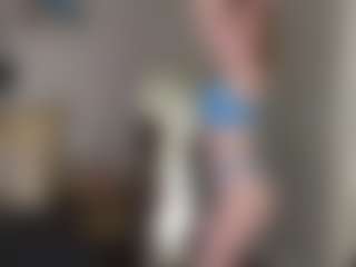 Live cam show with CharlotteDoe - Bedroom Big Tits on Chatstar