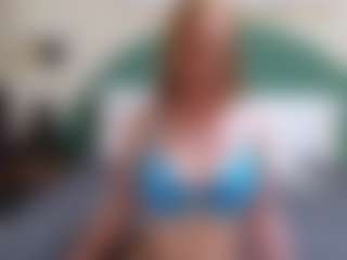 Live cam show with CharlotteDoe - Sexwebcam MILF on Camsoda