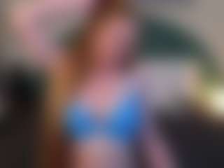 Live cam show with CharlotteDoe - Petite MILF on Camsoda