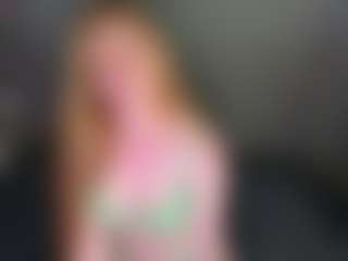 Live cam show with CharlotteDoe - Amateur MILF on crypto-cams