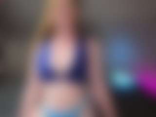 Live cam show with CharlotteDoe - Solo on Camsoda