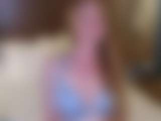 Live cam show with CharlotteDoe - Bikini on Cam Slut