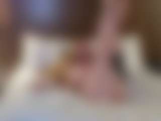 Live cam show with CharlotteDoe - Twerk on CamwithHer