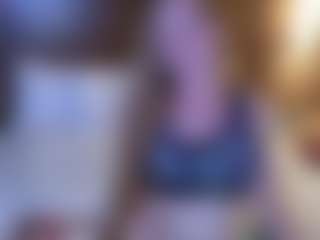 Live cam show with CharlotteDoe - White MILF on Latina Girls | united states