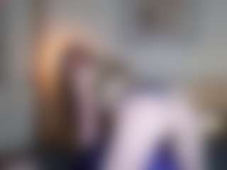Live cam show with CharlotteDoe - Skinny on Camsoda