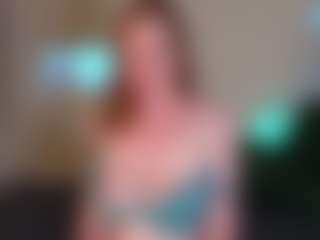 Live cam show with CharlotteDoe - Bikini on TeamSkeetLive