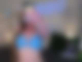 CharlotteDoe MILF webcam performer live streaming
