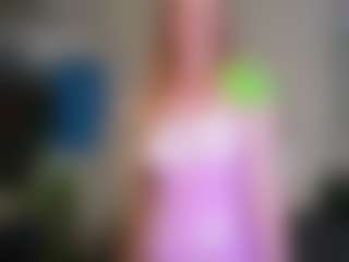 Live cam show with CharlotteDoe - Skinny on madthumbs