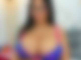 Show de cam en vivo con Mishell Morales - Tease en Camsoda