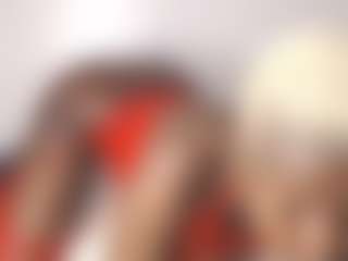 Live cam show with Eurobody - Living Room on livesuperchat.net