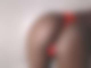 Live cam show with Eurobody - Gagging on Camsoda