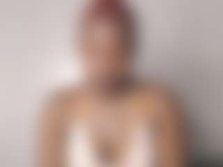 Live cam show with Eurobody - Ebony on Camsoda