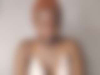 Live cam show with Eurobody - Ebony on Streamer API