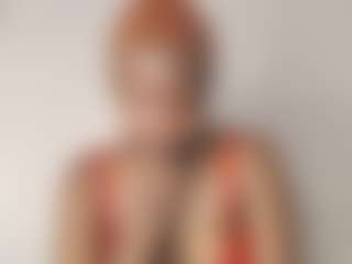 Live cam show with Eurobody - Small Ass on fapnchat