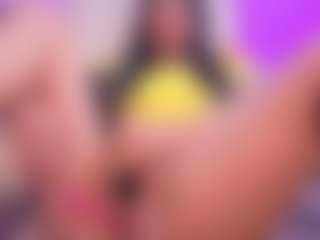 Live cam show with Sofia Watson - Asian on Uber Horny