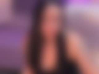 Live cam show with Sofia Watson - Public on AdultVida.com