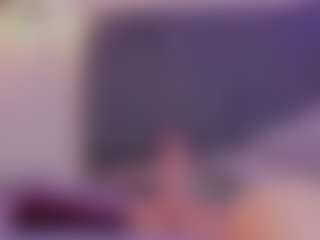 Live cam show with Sofia Watson - Cute on instabang