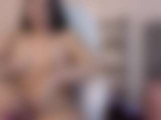 Live cam show with Sofia Watson - Small Tits on Camsoda