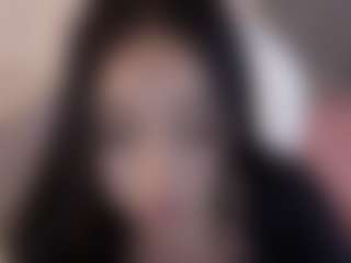 Live cam show with Sofia Watson - Cute on Dare Cams