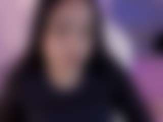 Live cam show with Sofia Watson - Gamer Asian on Milfs Live