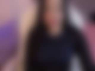 Live cam show with Sofia Watson - Camel Toe on camtv
