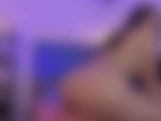 Live cam show with Sofia Watson - Big Tits on Dare Cams