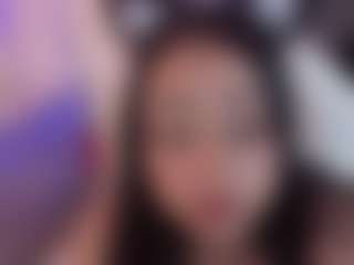 Live cam show with Sofia Watson - Big Tits on xfollow cams