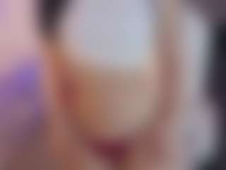 Sofia Watson's Live Sex Cam Show