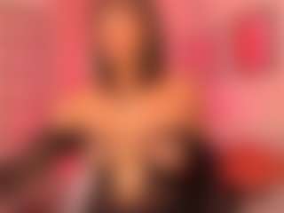 Live cam show with Luna - Big Tits on Camsoda