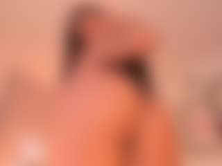 Live cam show with Luna - Black Cum on intimatelivegirls.com