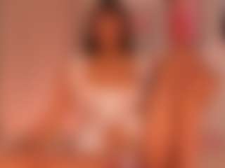 Live cam show with Luna - HD Brown Hair on Camsoda