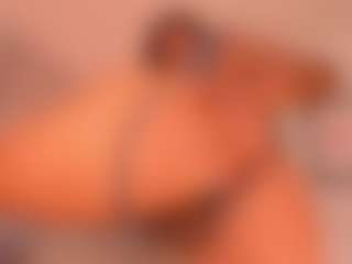 Эротическая трансляция с Luna — Tittyfuck на Camsoda