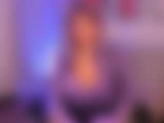 Luna's Live Sex Cam Show