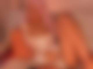 Live cam show with Luna - Tittyfuck on SinfulBabes