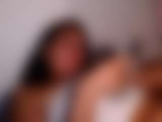 Live cam show with magiix3 - Lush MILF on Camsoda