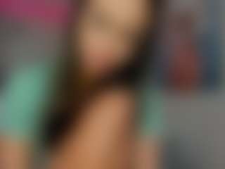 Live cam show with Selena-Reeves - Atm on Camsoda