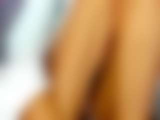 Live cam show with Selena-Reeves - Pov on Soda Cam