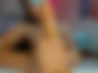 Live cam show with Selena-Reeves - Flashing on Camsoda
