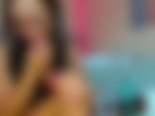 Live cam show with Selena-Reeves - Blowjob on AdultVida.com